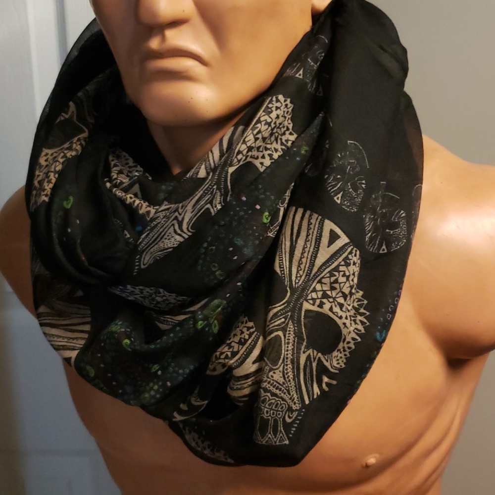 Lina & Lily Sugar Skull Infinity Scarf
